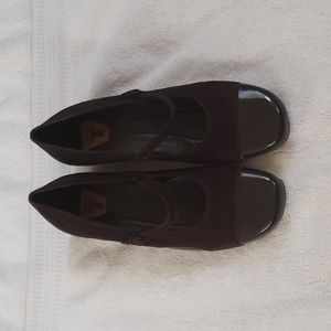 Trotters Suede Shoes